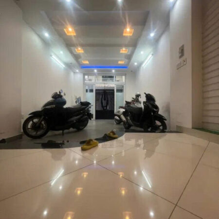 Bán Gấp Trong Tháng Nhà HXH Nguyễn Thiện Thuật Q3, 64m² (4x16m), 5 Tầng, Gần Chợ Bàn Cờ 19.5 Tỷ