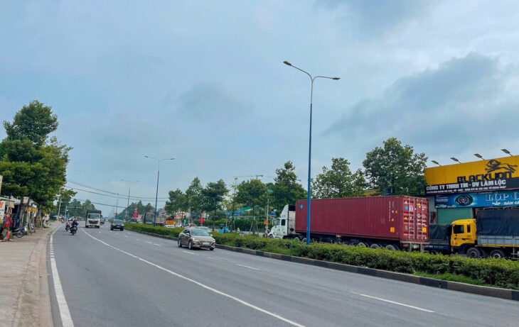 BÁN ĐÁT MẶT TIỀN 1.088M2 NGAY NGÃ TƯ MỸ PHƯỚC TÂN VẠN VÀ LÝ QUANG DIỆU. DĨ AN – BÌNH DƯƠNG