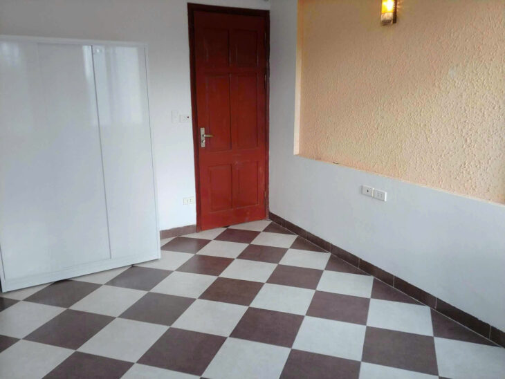 Bán nhà 5 tầng đẹp Khu Long Biên Gần ô tô đỗ, thu nhập 240tr/năm