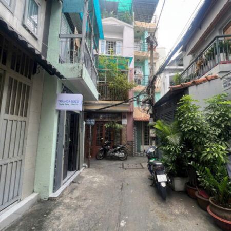 Bán nhà 72/19 Huỳnh văn bánh p 15 Phú nhuận Giá : 2,6 tỉ có thương lượng