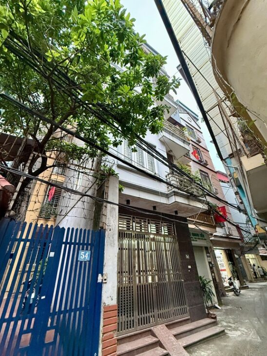 NHÀ ĐẸP – GIÁ TỐT – CHÍNH CHỦ CẦN BÁN Căn Nhà 5 Tầng Xây Kiên Cố Chắc Chắn Kinh Doanh.