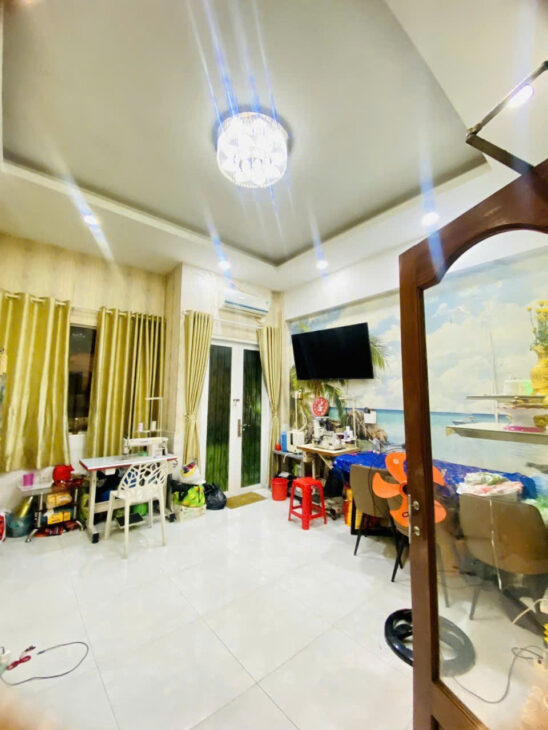 Bán nhà mặt tiền Tân Phước Q10, 5 tầng, 240m2 DTSD ngang 6m, dòng tiền 300tr/năm, giá 19 tỷ TL