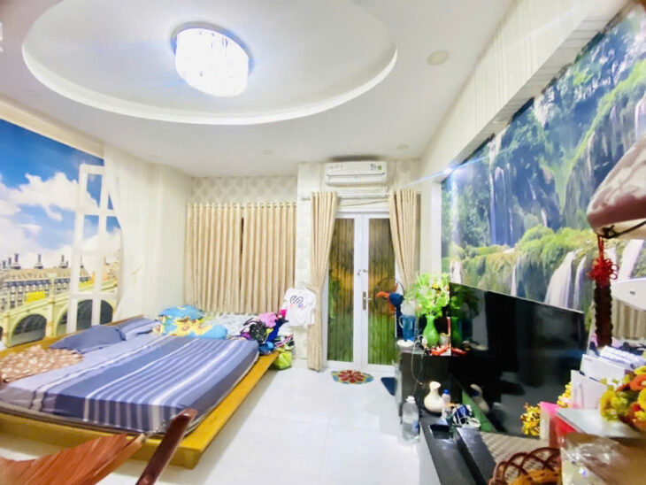 Bán nhà mặt tiền Tân Phước Q10, 5 tầng, 240m2 DTSD ngang 6m, dòng tiền 300tr/năm, giá 19 tỷ TL