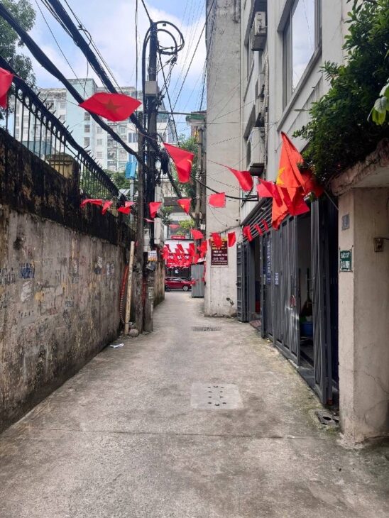 TÒA APARTMENT CẦU GIẤY 57M-14 PHÒNG ĐÔI 18,5 TỶ 2 THOÁNG,SÁT PHỐ,DÒNG TIỀN 1,2 TỶ/NĂM