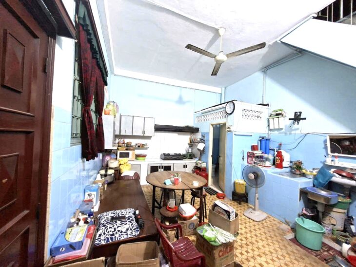 NHÀ MẶT TIỀN CHỢ TÔ HIẾN THÀNH QUẬN 10 – 4.6 x 16.5 – chủ 1 đời- 3 Tầng 4 Phòng: 14 Tỷ. 0777826387