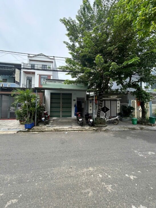 LÔ ĐẤT VỊ TRÍ ĐẸP- GIÁ TỐT CẦN BÁN NHANH LÔ ĐẤT tặng dãy trọ có gác đúc tại quận Cẩm Lệ, TP Đà Nẵng