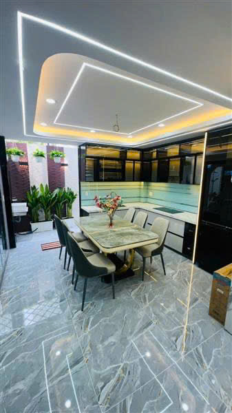 BÁN NHÀ FULL NỘI THẤT – 6 TẦNG BTCT – KHU VỰC HẠ TẦNG PHÁT TRIỂN TX25 Q12- OTO VÀO NHÀ – NHỈNH 6