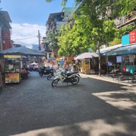 TT NGHĨA TÂN TẦNG 1-DT 70M-5,8 TỶ Ô TÔ TRÁNH,KINH DOANH SIÊU ĐỈNH ,CHO THUÊ 17TR/THÁNG TT NGHĨA TÂN TẦNG 1-DT 70M-5,8 TỶ Ô TÔ TRÁNH,KINH DOANH SIÊU ĐỈNH ,CHO THUÊ 17TR/THÁNG