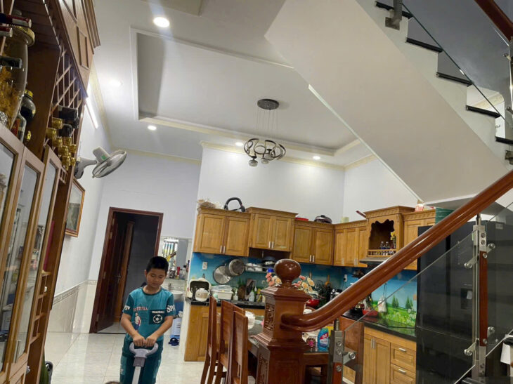 BÁN NHÀ 1 TRỆT 1 LẦU GẦN SÂN VẬN ĐỘNG ĐÔNG HÒA, TP. DĨ AN