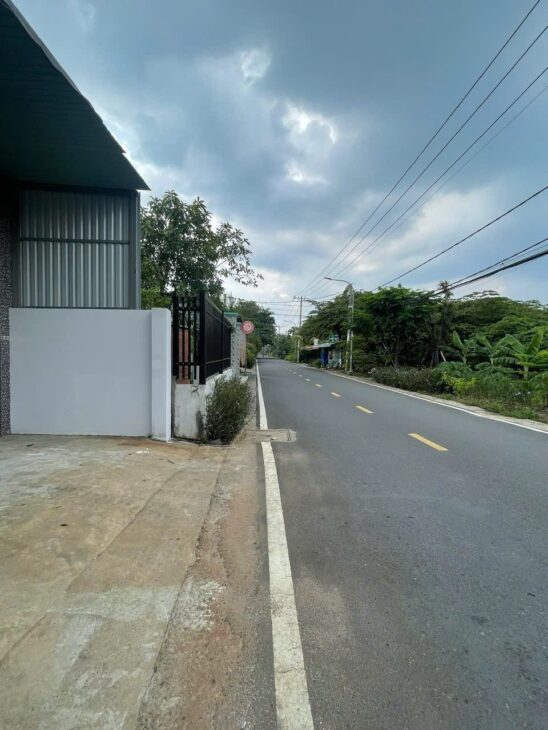 NHÀ VỊ TRÍ ĐẸP- GIÁ TỐT CHÍNH CHỦ CẦN BÁN NHANH căn nhà tại huyện Hóc Môn, TPHCM