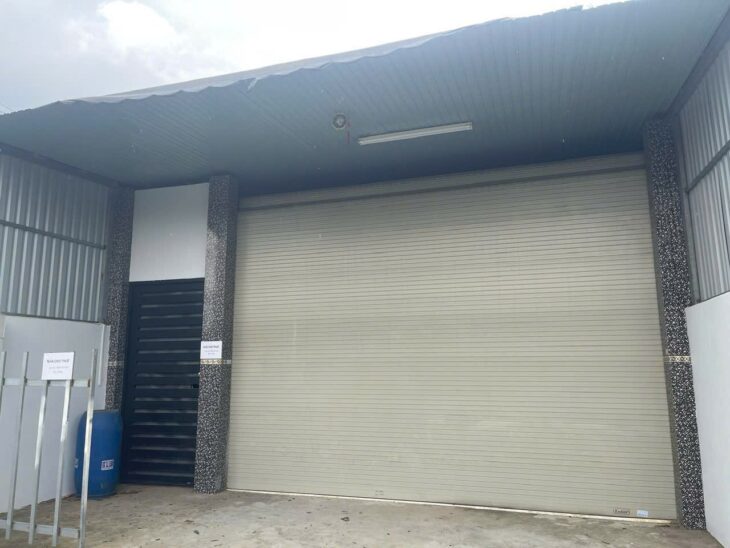 NHÀ VỊ TRÍ ĐẸP- GIÁ TỐT CHÍNH CHỦ CẦN BÁN NHANH căn nhà tại huyện Hóc Môn, TPHCM