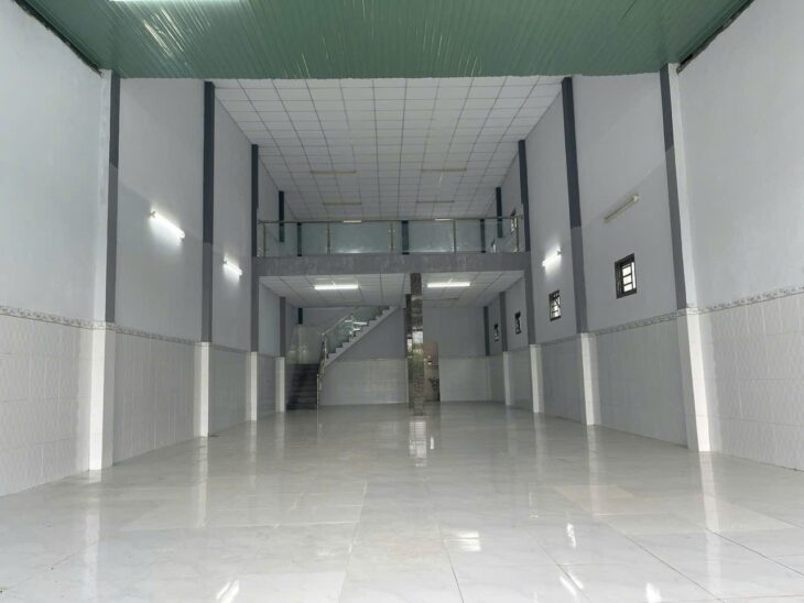 NHÀ VỊ TRÍ ĐẸP- GIÁ TỐT CHÍNH CHỦ CẦN BÁN NHANH căn nhà tại huyện Hóc Môn, TPHCM