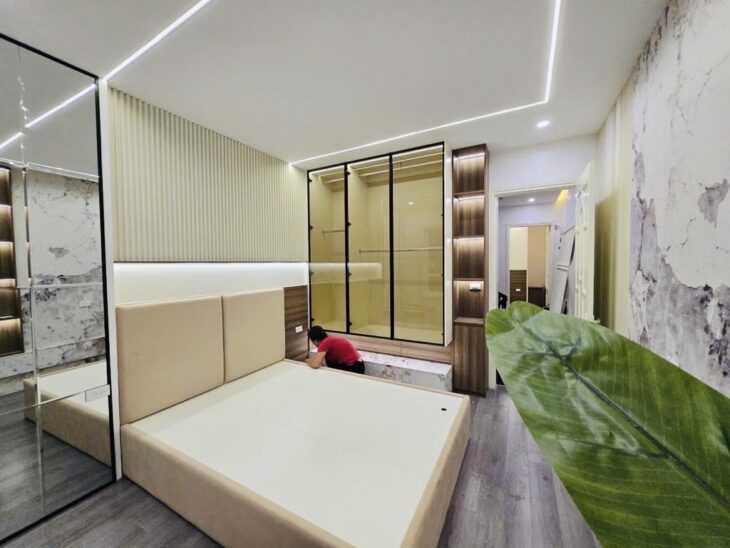 CẦU GIẤY 43M-11,5 TỶ NHÀ ĐẸP GẦN PHỐ,LÔ GÓC,DÂN XÂY,NGÕ BA GÁC,NỞ HẬU