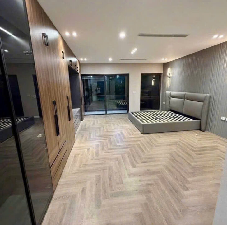 CẦU GIẤY- 6 TẦNG THANG MÁY- DT 46M2- GẦN Ô TÔ- HƠN 9 TỶ