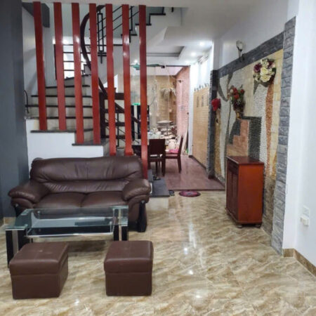 ĐẶNG TIẾN ĐÔNG – GẦN PHỐ – NGÕ THÔNG – Dt 52m2 5 tầng mặt tiền 3.9m Giá 19.2 tỷ