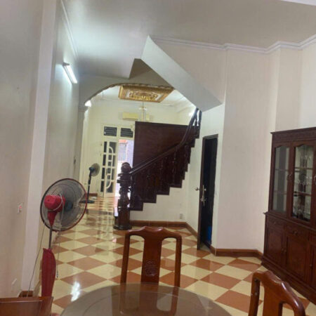 Bán nhà ngõ 640 Nguyễn V Cừ ,Long Biên 64m, 2 thoáng, MT 4m,giá 14ty oto ,KD
