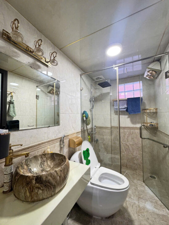 NHÀ MẶT NGÕ THÔNG- Ô TÔ CHÁNH PHỐ NGỌC LÂM 40M2 X 15.5 TỶ.