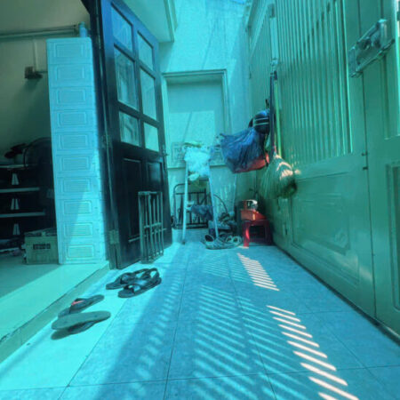 HẺM 3.5M DT NGANG 4.5 DÀI 9.2 M 5 TẤM CÓ 4 TÊ Q4