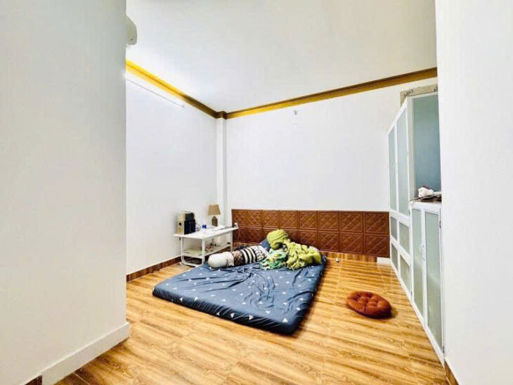 NHÀ NGON TRONG PHÂN KHÚC NHA. 🏡 Nhà đẹp 2 tầng – HẺM XE TẢI LUÔN – an ninh Diện tích 6x10m vuông