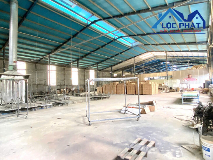 Cho thuê xưởng 2100m2 xã Thiện Tân, Vĩnh Cửu, Đồng Nai giá chỉ 84tr