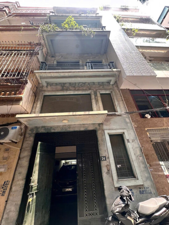 CC BÁN NHÀ PL HOÀNG QUỐC VIỆT CẦU GIẤY NGÕ THÔNG GẦN PHỐ OTO KD 65M X5T NHỈNH 24 TỶ TL