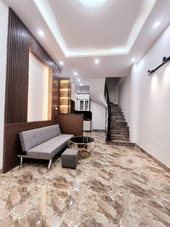 Bán nhà Trường Chinh, Đống Đa, 1 nhà ra ô tô, ngõ thông, 30m2, 7.7 tỷ(CTL)