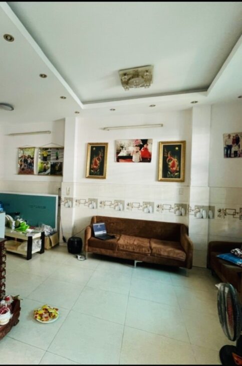 Bán nhà đường Tân Hoà 2, Hiệp Phú. Q9, TP HCM. DT 75 m2, 3 tầng, 4PN, SH. Giá 5.6 tỷ