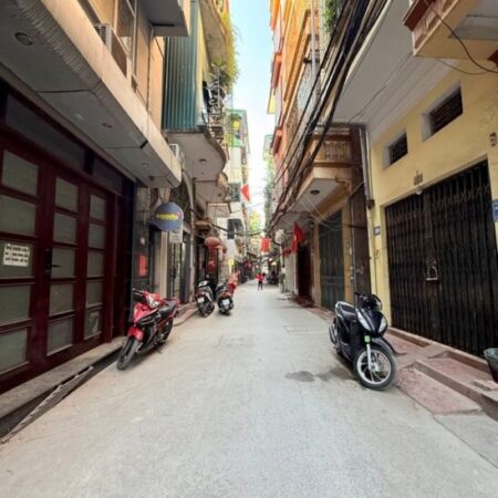 Bán nhà CCMN Trường Chinh, Đống Đa, lô góc,TM ô tô qua, 10 PKK, 60m2, 22.4 tỷ(CTL)