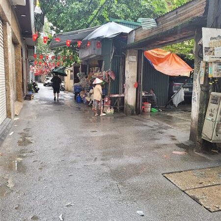 VỊ TRÍ ĐẸP – GẦN PHỐ – LÔ GÓC – NHÀ NỞ HẬU LỘC LÁ – XÂY CĂN HỘ KD CHO THUÊ. – 3 TẦNG – 65M2. VỊ TRÍ ĐẸP – GẦN PHỐ – LÔ GÓC – NHÀ NỞ HẬU LỘC LÁ – XÂY CĂN HỘ KD CHO THUÊ. – 3 TẦNG – 65M2.