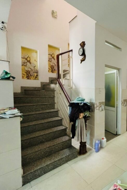 Bán nhà đường Tân Hoà 2, Hiệp Phú. Q9, TP HCM. DT 75 m2, 3 tầng, 4PN, SH. Giá 5.6 tỷ