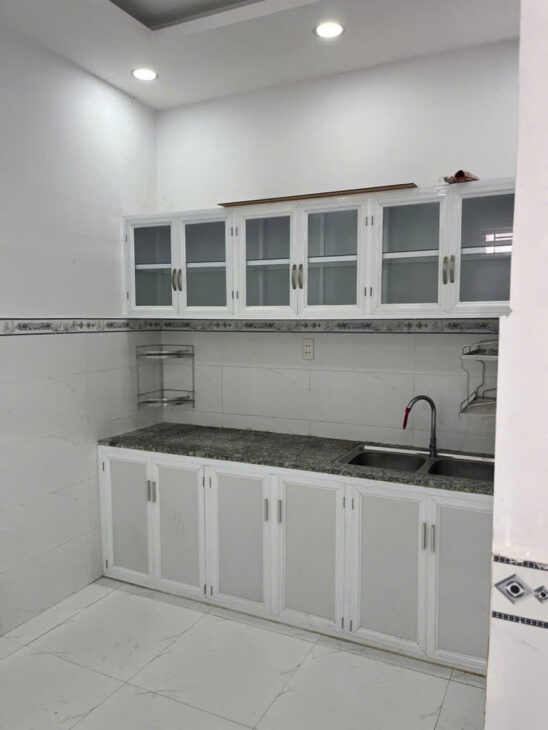 L1558 ⭐️ Giảm 100tr! sát chợ Hạnh Thông Tây, SHR, Vuông, 2 tầng, 4x8m, 3.x tỷ