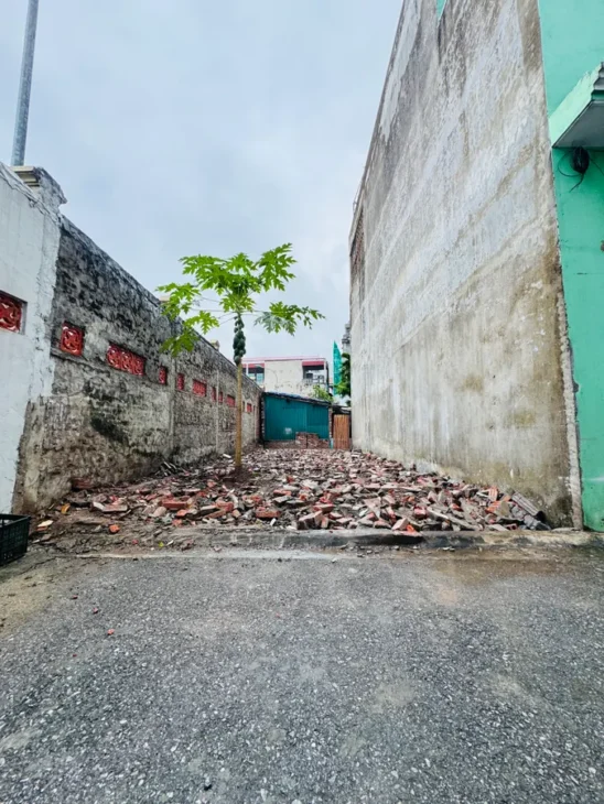 HIẾM Mảnh đất vàng phố Chu Huy Mân 60 m2 , mặt tiền 4.5m, 8.52 tỷ Long Biên Hà Nội.Ô TÔ VÀO ĐÁT.