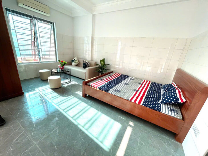 Cho Thuê Ccmn đẹp thoáng ban công giá rẻ Tại 37 Bằng Liệt, Linh Đàm