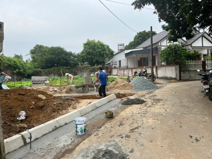 Bán nhanh lô đất vị trí lõi tại Hoà Lạc, dt 120m2, sẵn sổ full thổ cư, ngay QL21, khu CNC Hòa Lạc