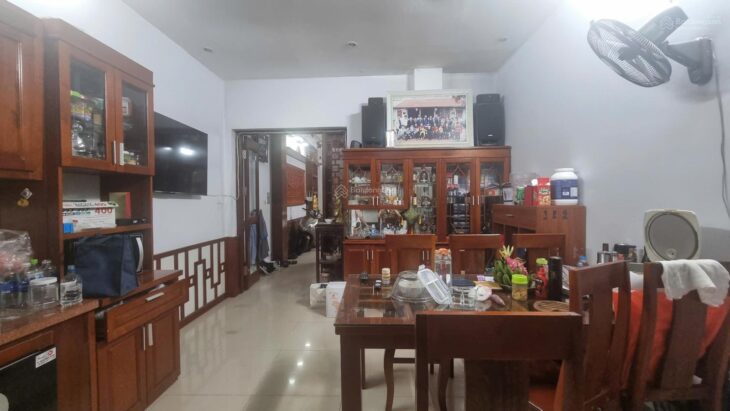 Nhà Phân lô Vương Thừa Vũ-72m*4 tầng*4.5mMT- Oto đỗ cổng-Gần Trường,Chợ. Giá 20,5tỷ