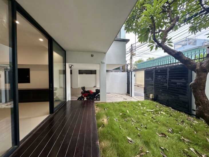 Villa KDC Sông Đà, Thủ Đức, Ngay Hiệp Bình, Gần Gigamall, Phạm Văn Đồng. Giá thương lượng.