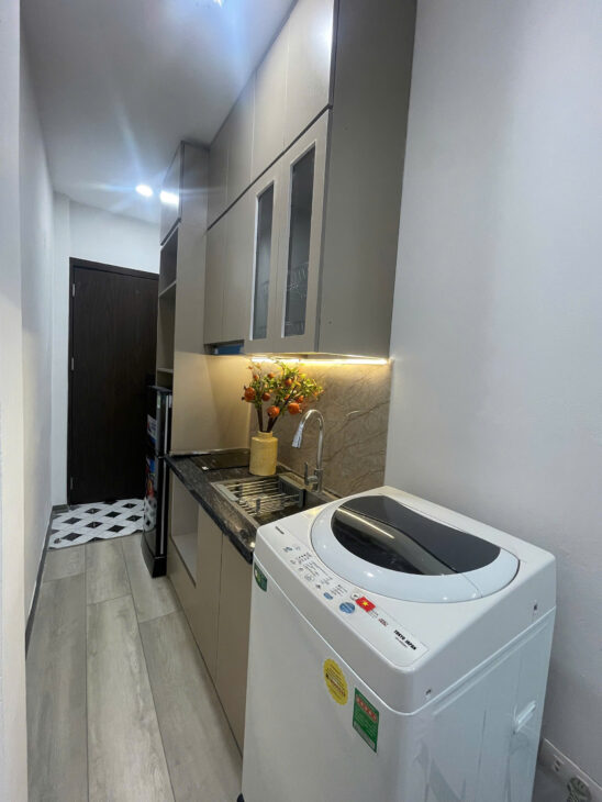 Cho Thuê Ccmn đẹp mới 100% thoáng ban công giá rẻ Tại 16 Thái Hà, Đống Đa