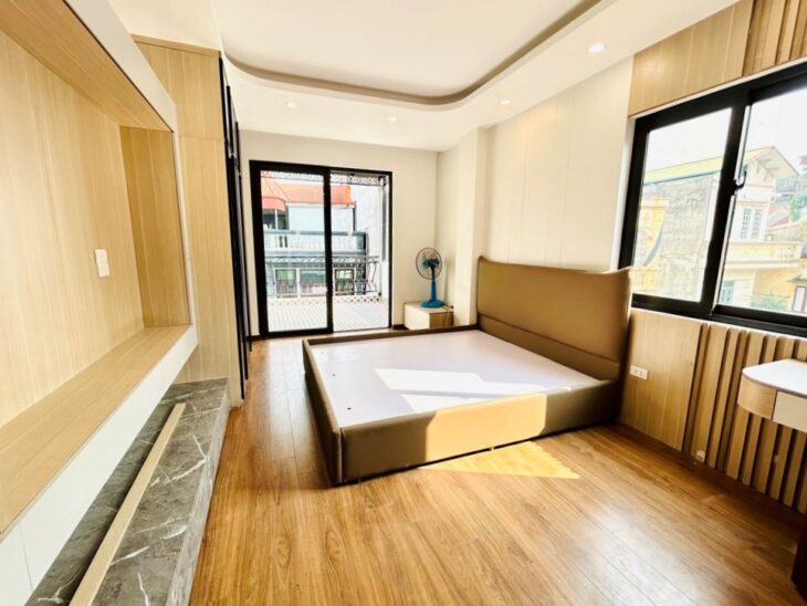 Bán nhà Định Công Hạ, Hoàng Mai, Ô tô qua, lô góc, kinh doanh, 37m2, 8.95 tỷ(MTG)