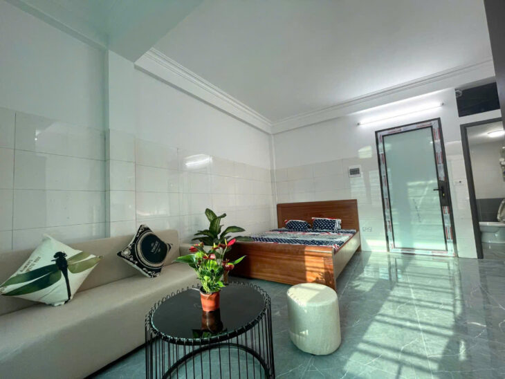 Cho Thuê Ccmn đẹp thoáng ban công giá rẻ Tại 37 Bằng Liệt, Linh Đàm