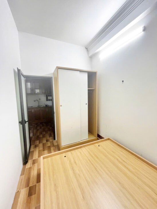 Cho thuê căn 2PN 1PK Full đồ cực đẹp và sạch thoáng ban công Ngõ 199 Hồ Tùng Mậu