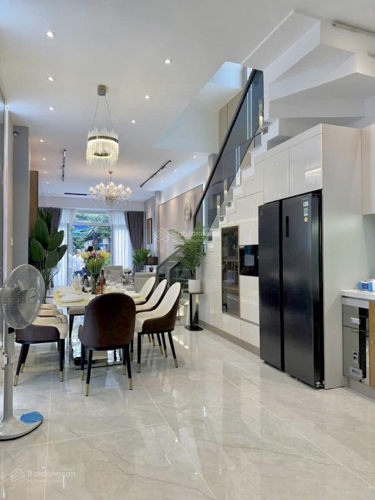 Bán nhà mặt phố Huỳnh Văn Nghệ, 11,8 tỷ, 64m2, 4PN, 5WC, hàng hiếm tại giá cực chất