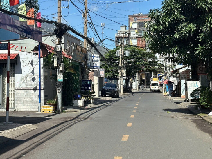 Chỉ 17 tỷ có nhà HXT thông 12m 4 lầu ngang 4.5m 158m2 ngay Emart Phan Huy Ích KD đỉnh.