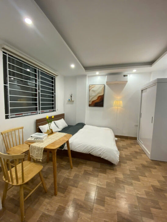 Cho Thuê Ccmn đẹp thoáng ban công Full đồ Tại 210 Đội Cấn, Ba Đình