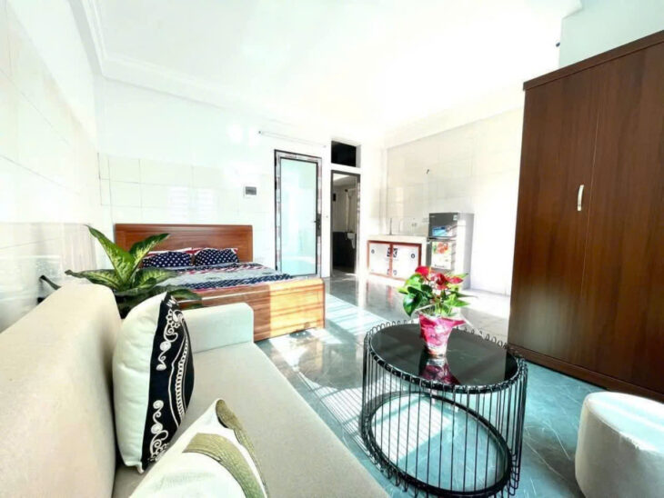 Cho Thuê Ccmn đẹp thoáng ban công giá rẻ Tại 37 Bằng Liệt, Linh Đàm