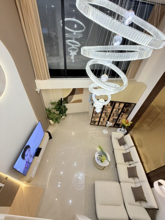 HIẾM CÓ nhà 5 tầng đẹp hẻm 549 Lê Văn Thọ ngang 5m 75m2 T.máy tặng NT ở ngay 9.8 tỷ.