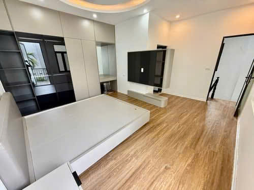 BÁN NHÀ NGÕ 343 ĐỘI CẤN 40M 4 TẦNG MẶT TIỀN 5 M TẶNG FULL NỘI THẤT GIÁ 8.9 TỶ 0878168006