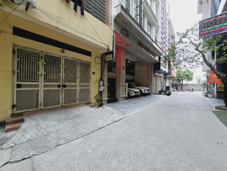 giá bèo ! Phân Lô Nghĩa Đô, xe con tránh hoạt động, vỉa hè 2 thoáng, 48m, 5 tầng, mt 4m