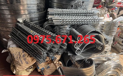 Xưởng sản xuất cổng cửa lan can sắt mĩ thuật số 1 Hà Nội Xưởng sản xuất cổng cửa lan can sắt mĩ thuật số 1 Hà Nội