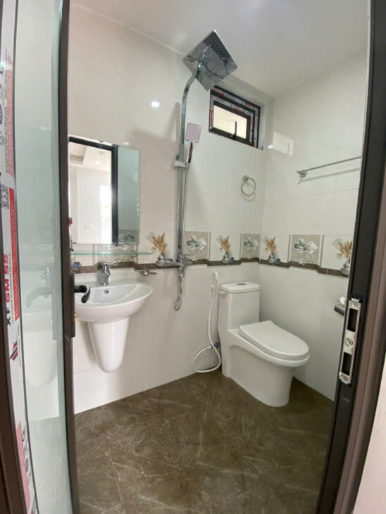 Cho Thuê Ccmn đẹp thoáng ban công Full đồ Tại 210 Đội Cấn, Ba Đình