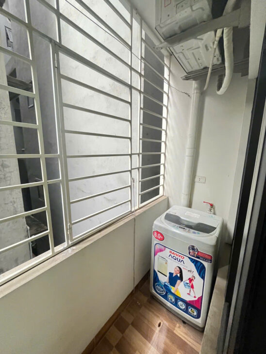 Cho thuê căn 2PN 1PK Full đồ cực đẹp và sạch thoáng ban công Ngõ 199 Hồ Tùng Mậu